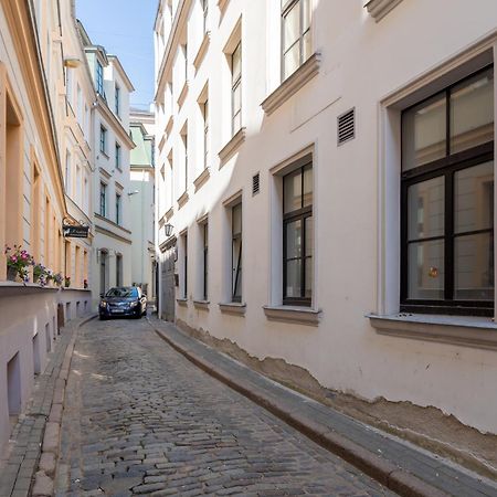 Spacious 1-Bedroom Apartment In The Heart Of Old Town Riga Exterior foto