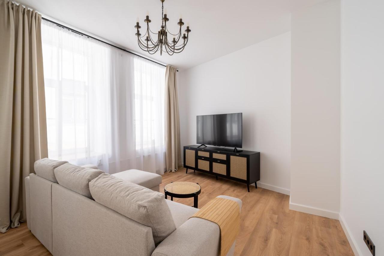 Spacious 1-Bedroom Apartment In The Heart Of Old Town Riga Exterior foto